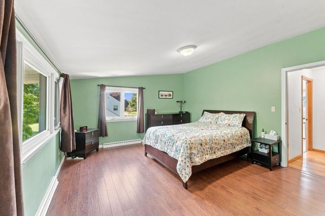 94 Florence Rd, Lowell, MA 01851
