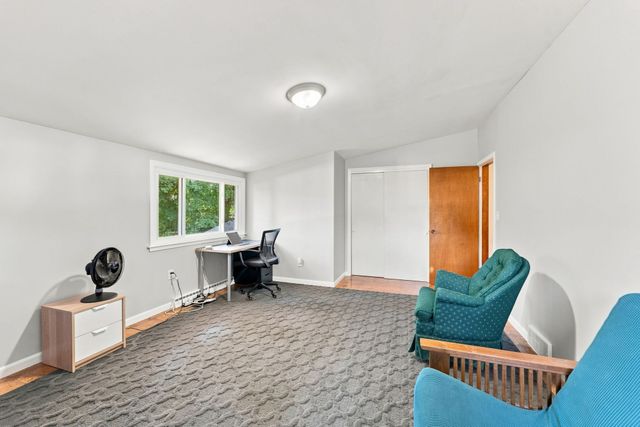 94 Florence Rd, Lowell, MA 01851