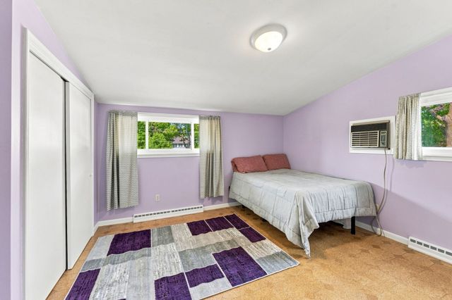 94 Florence Rd, Lowell, MA 01851
