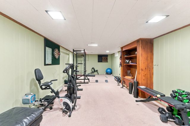 94 Florence Rd, Lowell, MA 01851