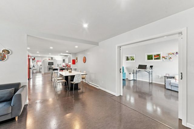 94 Florence Rd, Lowell, MA 01851