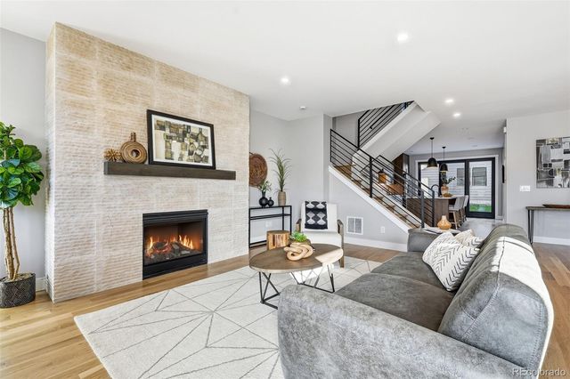 2186 S Sherman Street, Denver, CO 80210