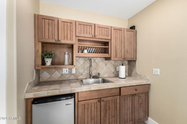 11832 N OAKHURST Way, Scottsdale, AZ 85254