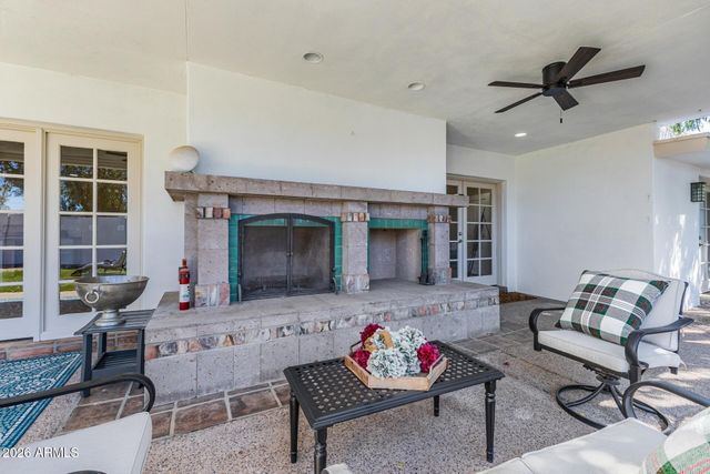 11832 N OAKHURST Way, Scottsdale, AZ 85254