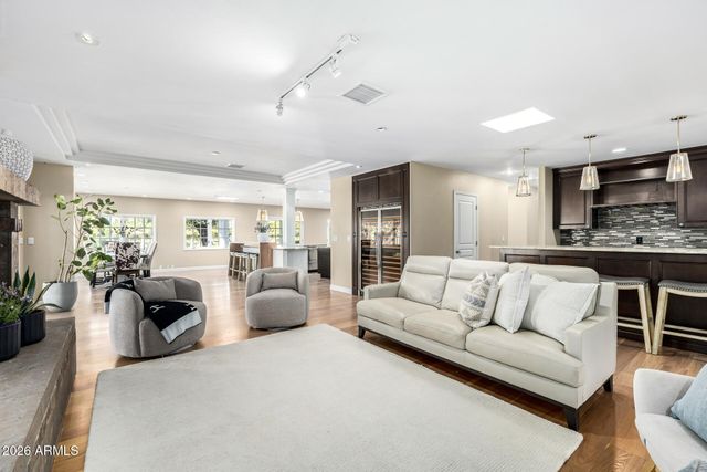 11832 N OAKHURST Way, Scottsdale, AZ 85254