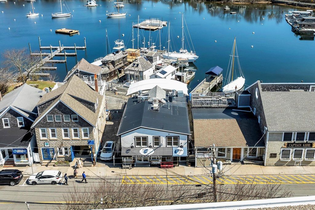 87 Water Street 1-2, Woods Hole, MA 02543