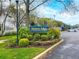 116 Westend Avenue 8, Freeport, NY 11520