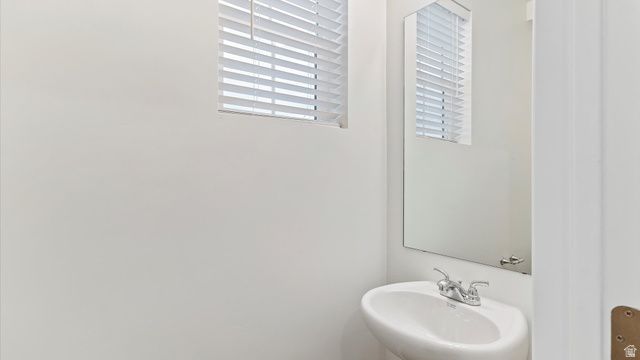 68 N PROVO RIVER RD, Saratoga Springs, UT 84045