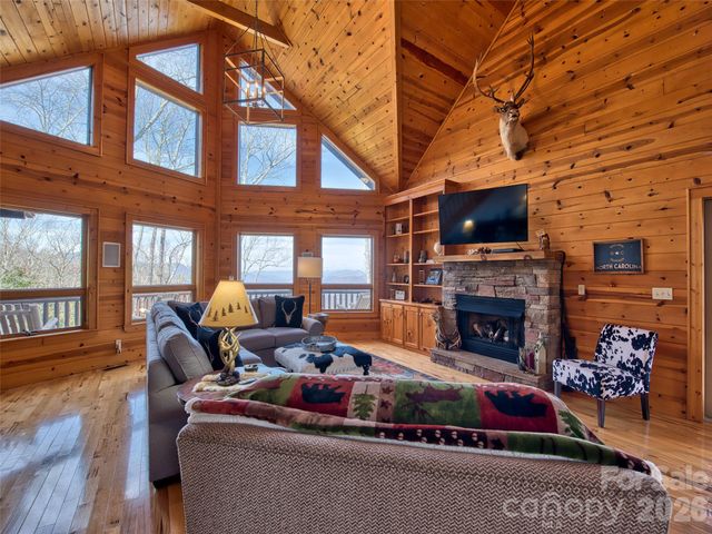 53 Kamama Trail, Maggie Valley, NC 28751