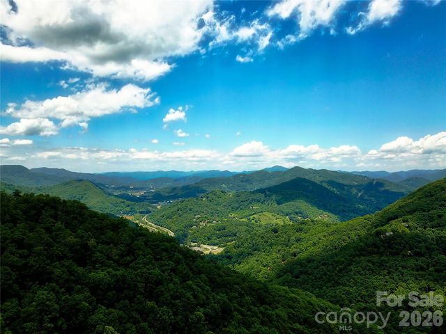 53 Kamama Trail, Maggie Valley, NC 28751