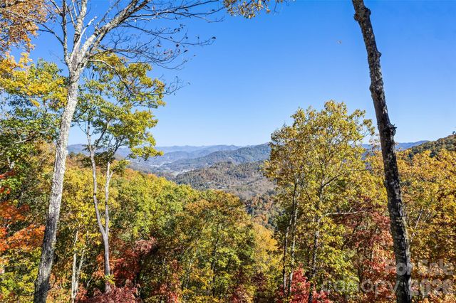 53 Kamama Trail, Maggie Valley, NC 28751