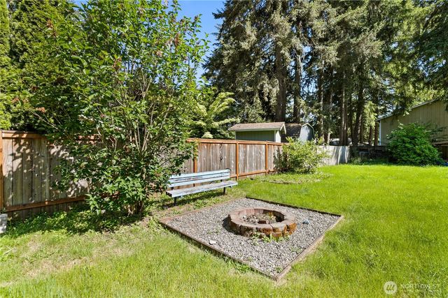 5016 Tri Lake Loop SE, Olympia, WA 98513