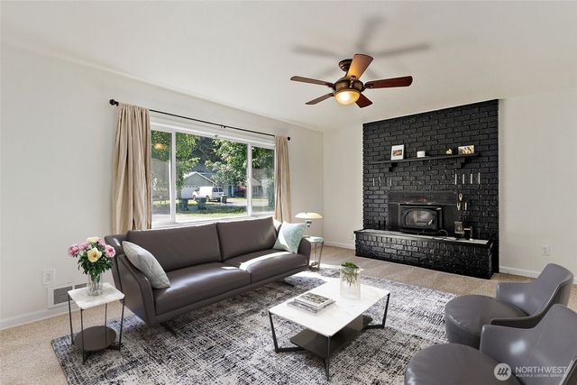 5016 Tri Lake Loop SE, Olympia, WA 98513