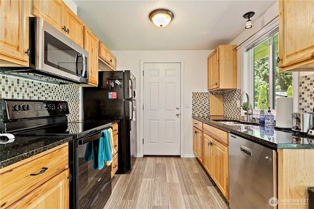 5016 Tri Lake Loop SE, Olympia, WA 98513