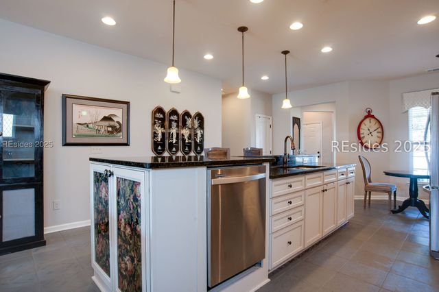 399 Heathwood Dr, Okatie, SC 29909