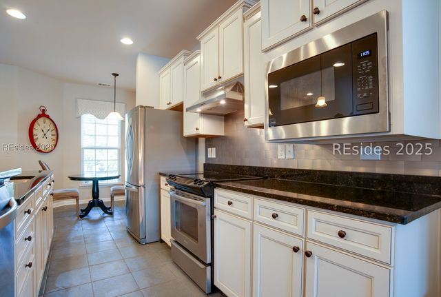 399 Heathwood Dr, Okatie, SC 29909