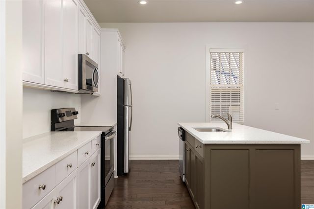 3713 6TH AVENUE, Birmingham, AL 35222