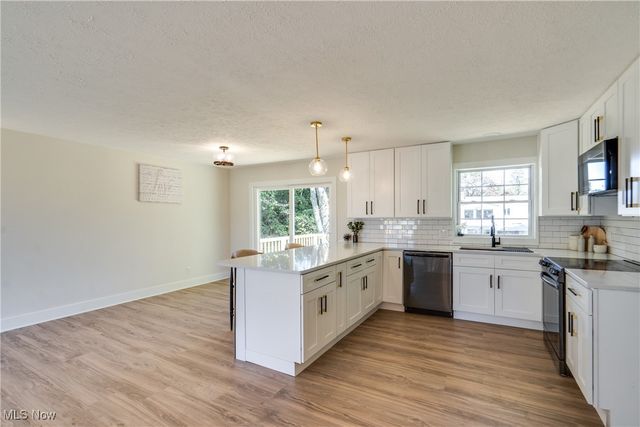 1470 Congress Lake Road, Mogadore, OH 44260