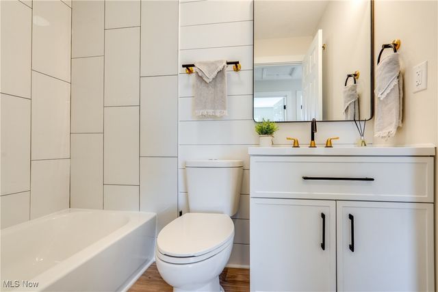 1470 Congress Lake Road, Mogadore, OH 44260