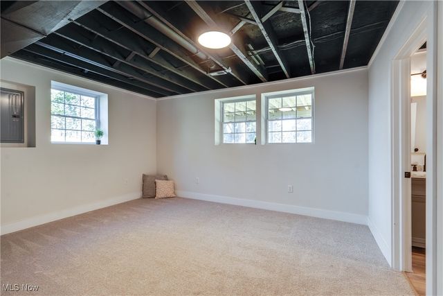 1470 Congress Lake Road, Mogadore, OH 44260