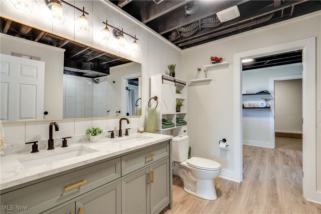 1470 Congress Lake Road, Mogadore, OH 44260