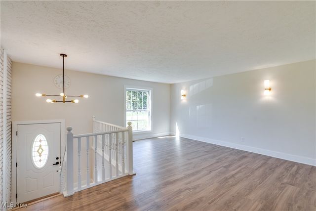 1470 Congress Lake Road, Mogadore, OH 44260