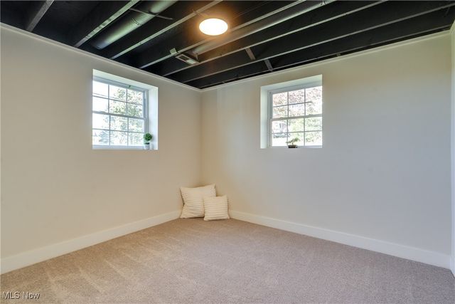 1470 Congress Lake Road, Mogadore, OH 44260