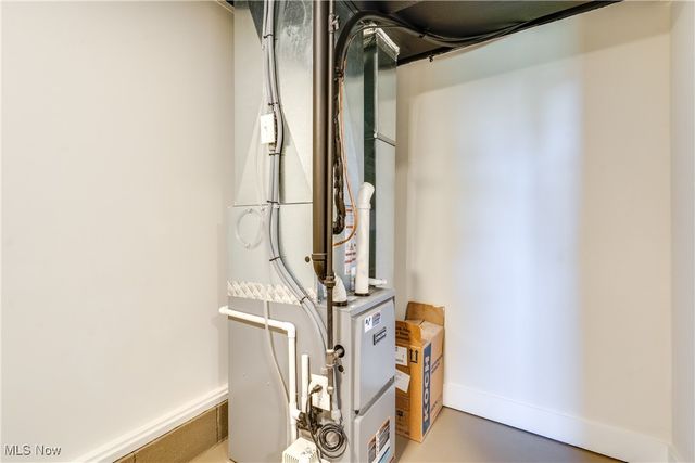 1470 Congress Lake Road, Mogadore, OH 44260