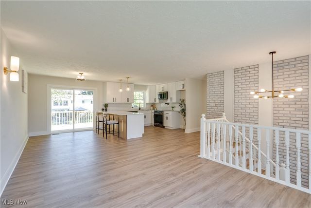 1470 Congress Lake Road, Mogadore, OH 44260