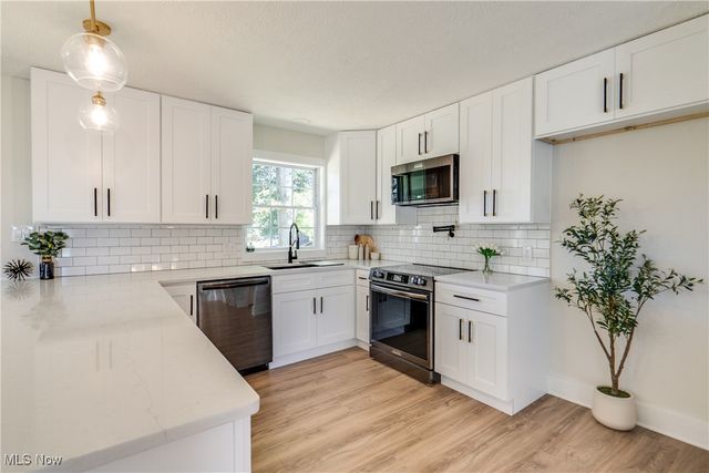 1470 Congress Lake Road, Mogadore, OH 44260