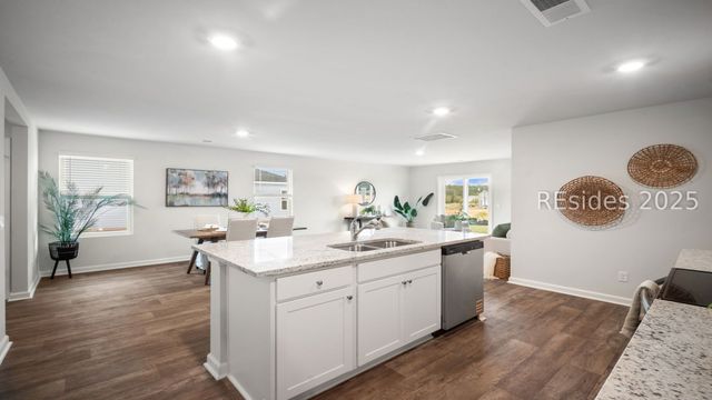 58 Bottom Board Court, Ridgeland, SC 29936