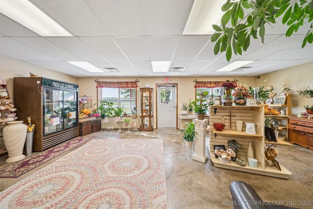 421 E Commercial Street, Inola, OK 74036