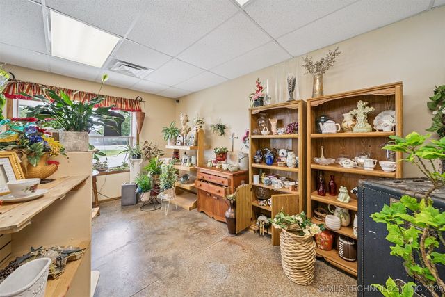 421 E Commercial Street, Inola, OK 74036