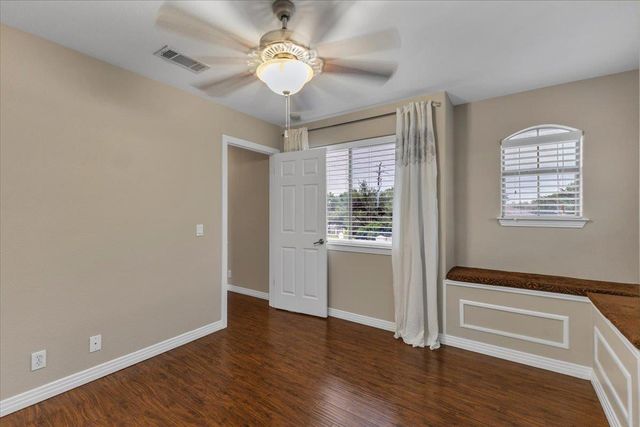 11558 Spicewood PKWY 18, Austin, TX 78750