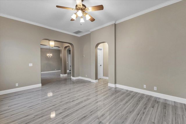 11558 Spicewood PKWY 18, Austin, TX 78750