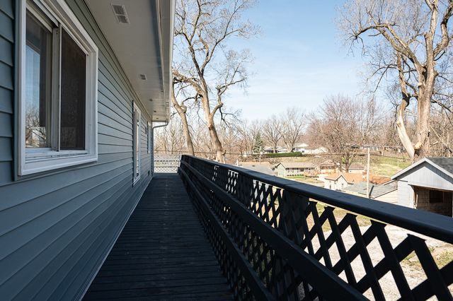 1212 E 36th Street, Des Moines, IA 50317