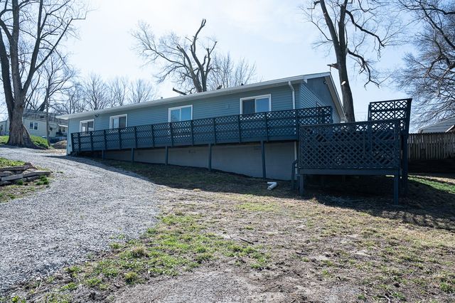 1212 E 36th Street, Des Moines, IA 50317