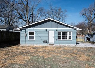 1212 E 36th Street, Des Moines, IA 50317