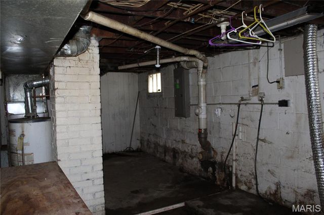 2505 Hood Avenue, St Louis, MO 63114