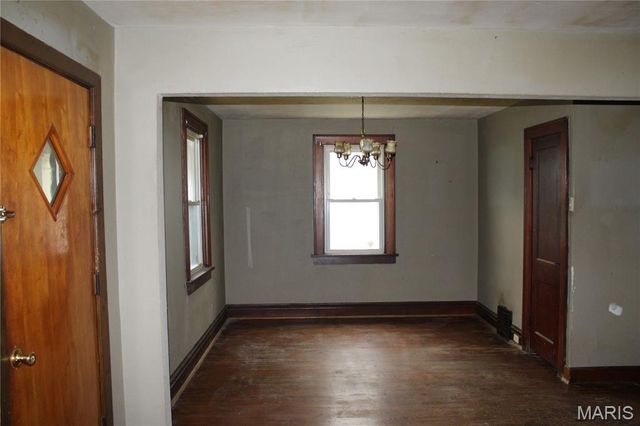 2505 Hood Avenue, St Louis, MO 63114