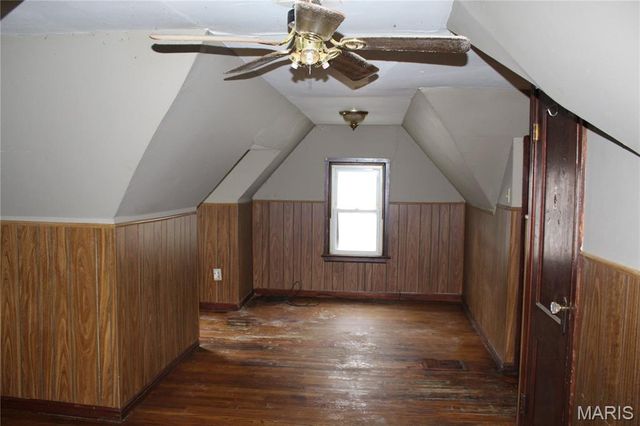 2505 Hood Avenue, St Louis, MO 63114
