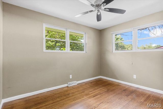 2418 Castle Drive, St Louis, MO 63136