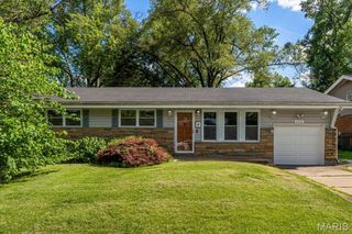 2418 Castle Drive, St Louis, MO 63136