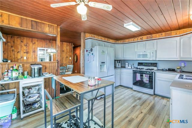 16480 Fm 2268, Holland, TX 76534