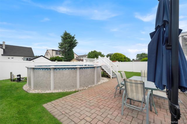 40 Martha Street, Freeport, NY 11520