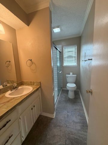 3045 Monroe Street, Commerce, TX 75428