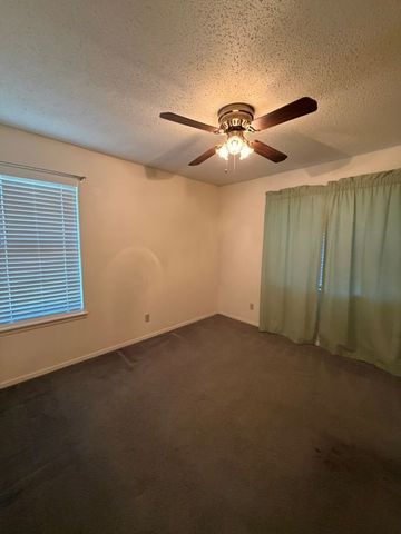 3045 Monroe Street, Commerce, TX 75428