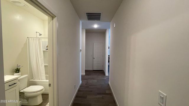 19460 N 27th Place, Phoenix, AZ 85050