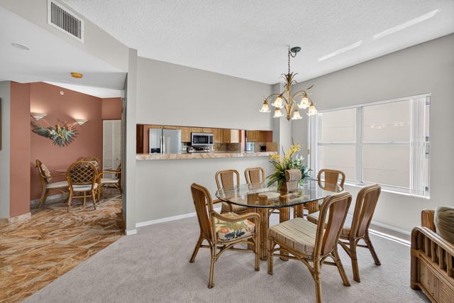 500 UNO LAGO Drive 201, Juno Beach, FL 33408