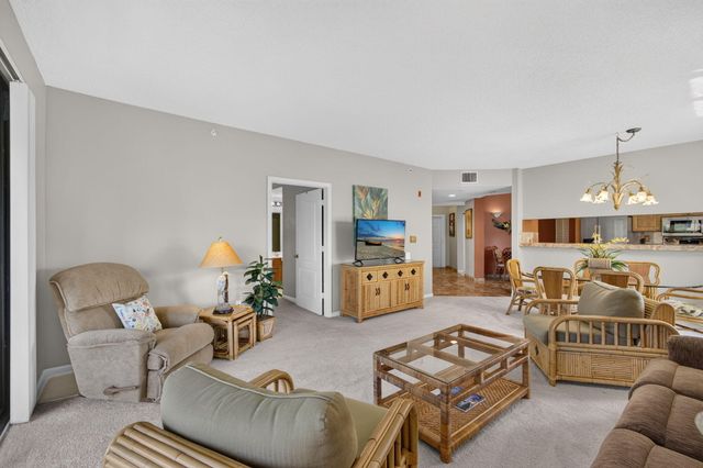 500 UNO LAGO Drive 201, Juno Beach, FL 33408